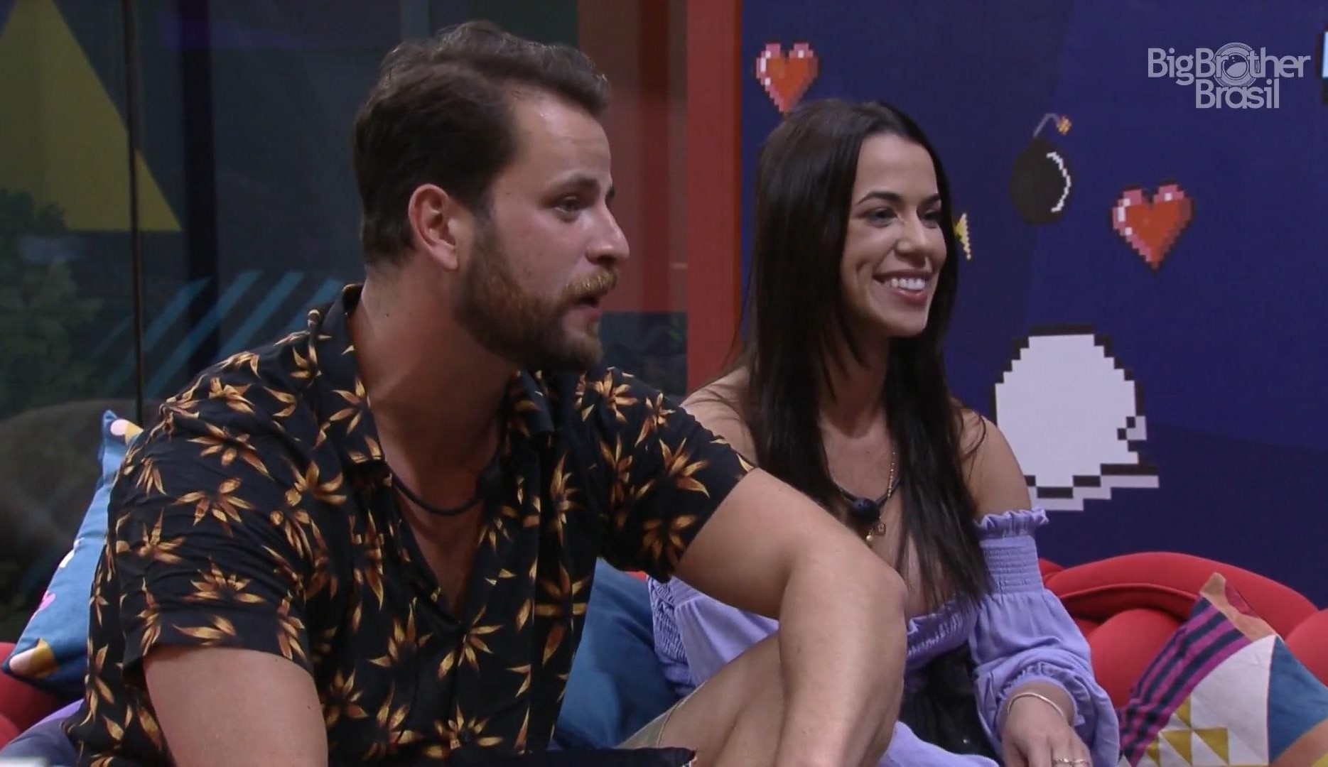 BBB22: Larissa e Gustavo começam a combinar possível indicação para o Paredão