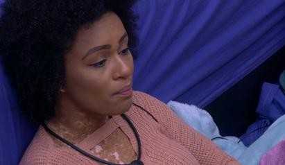 BBB22: Natália chora após jogo da discórdia: “/Estou muito mal”/