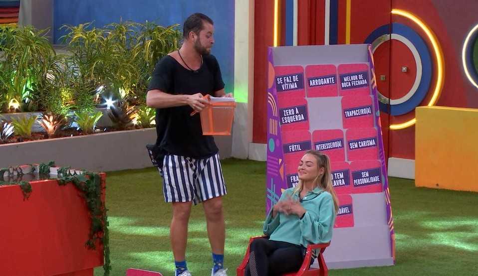 BBB22: Gustavo troca farpas com Bárbara em Jogo da Discórdia