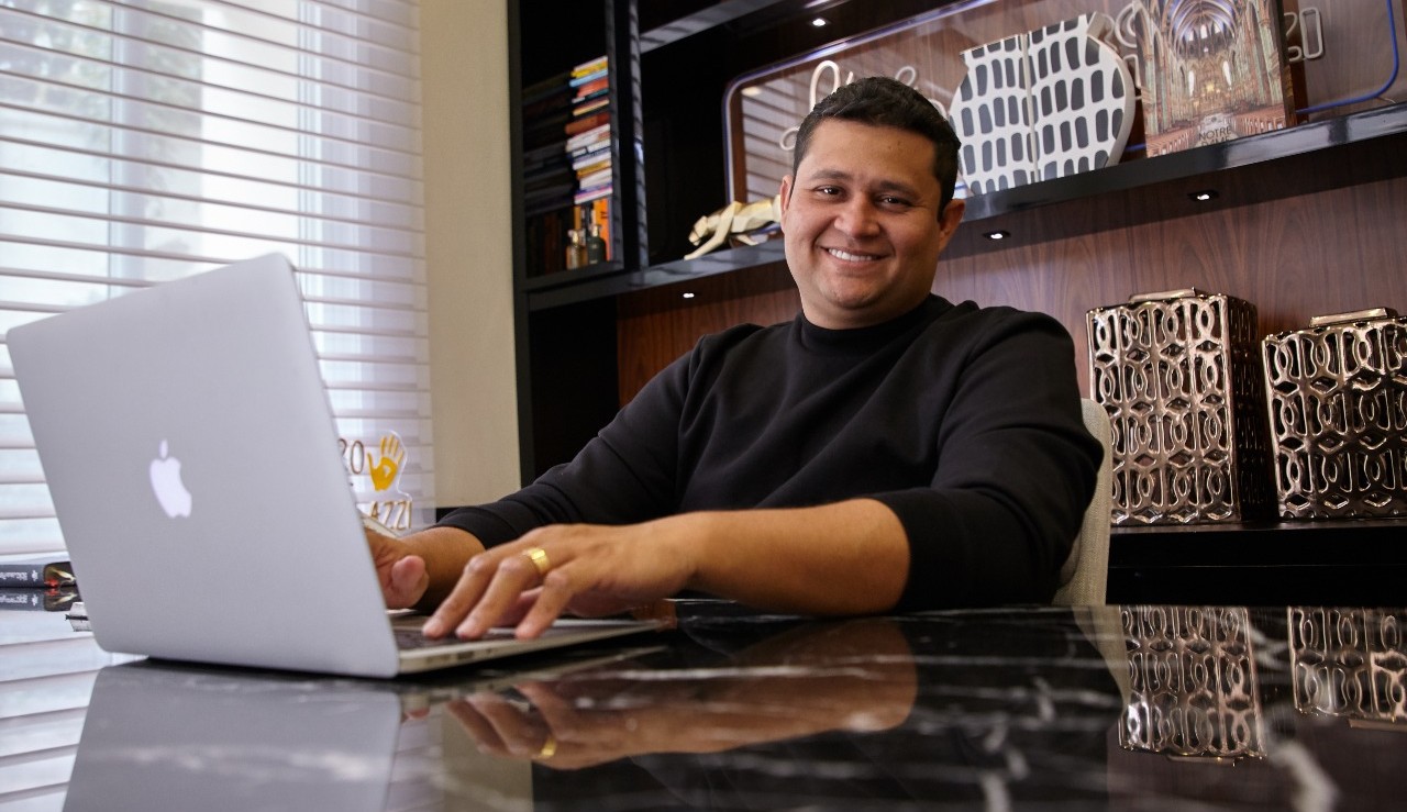 O Napoleão Hill do século XXI: Deibson Silva alia o mapeamento da mente humana à inteligencia artificial para eternizar o legado das pessoas no metaverso