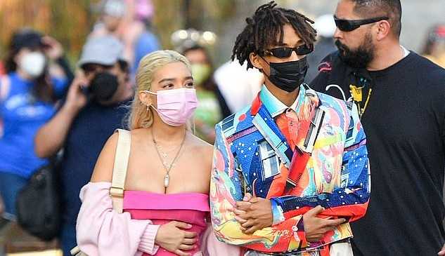 Jaden Smith é flagrado em encontro romântico com a influencer Sab Zada