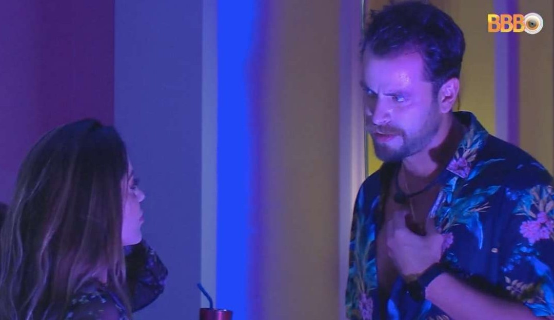 BBB22: Gustavo beija Laís após afirmar que a sister é uma das pessoas mais desejadas do Brasil