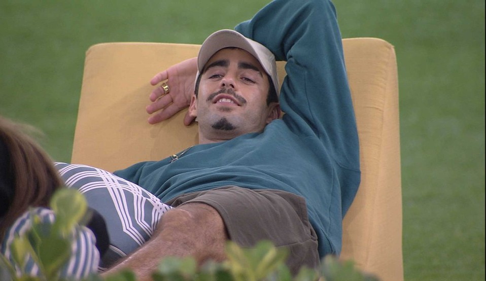 BBB22: Pedro Scooby fala de jogo e Tiago Abravanel rebate: “/Agora quer falar tudo num dia só?”/