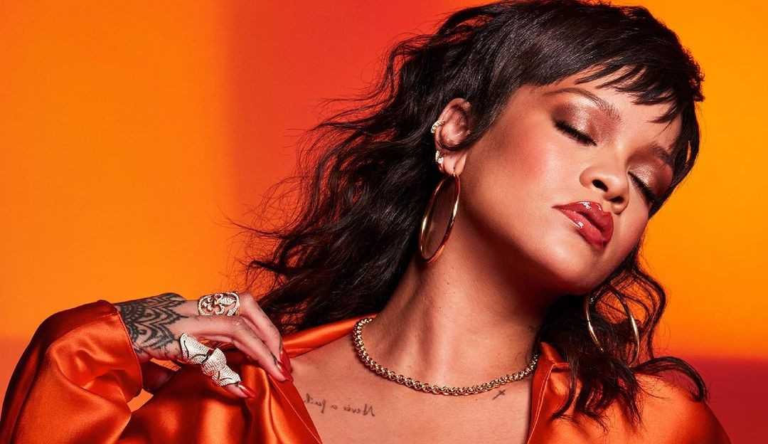 Rihanna: a cantora sabe misturar peças luxuosas e casuais
