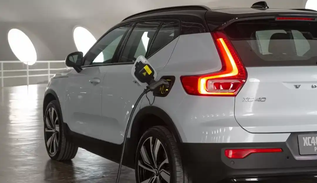 Segundo pesquisa, 62% dos brasileiros preferem veículos elétricos