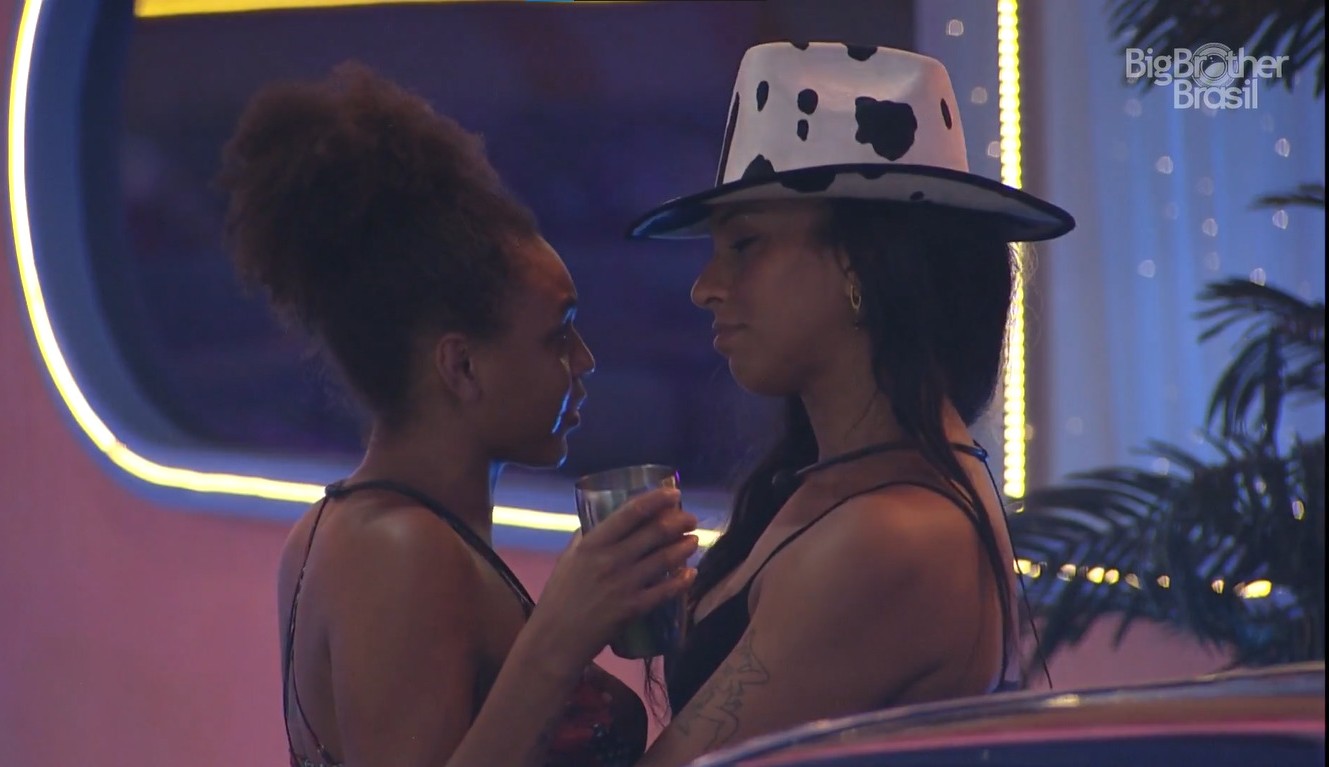 BBB22: Após ser tratada pelo pronome errado, Linna desabafa com Jessilane: “/Eu só queria que você ficasse do meu lado”/