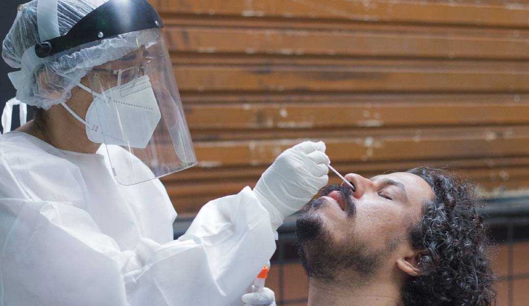 Número de óbitos diários por Covid-19 têm abaixado no Brasil