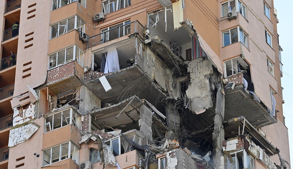 Rússia e Ucrânia travam batalha pelo controle de Kiev no 3º dia da guerra