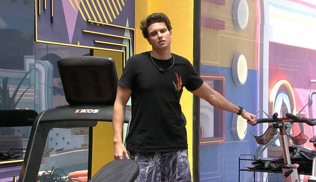 BBB22: “/Não é possível que a Eslô não sinta que a Jade é meio interesseira”/, desabafa Lucas