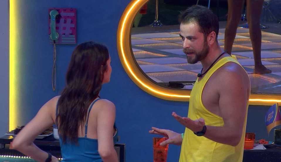 BBB22: Eslovênia e Gustavo discutem durante festa do líder