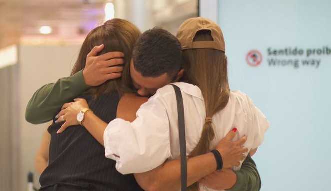 Líder do grupo brasileiro em Kiev, Júnior Moraes desembarca no Brasil