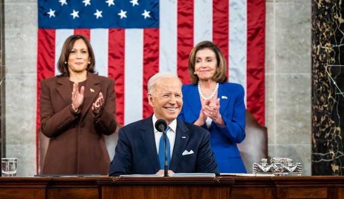 Saiba onde estão localizados os iates dos bilionários russos que Biden está à procura