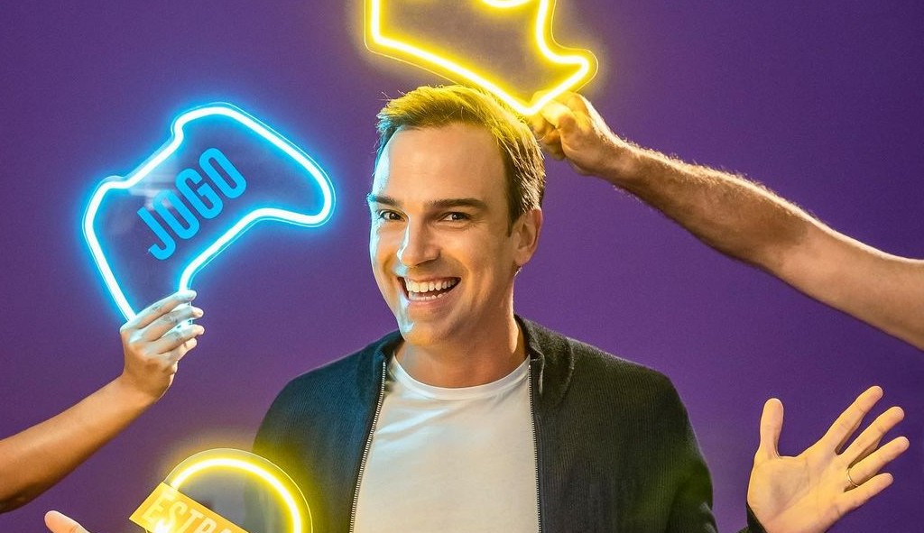 BBB22: Em entrevista, Tadeu Schmidt comemora 50 dias de BBB: ‘Eu não sabia que seria tão acolhido’