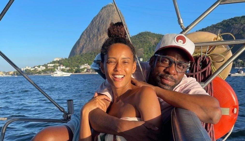 Um momento de lazer romântico: Taís Araújo e Lázaro Ramos fazem passeio de barco
