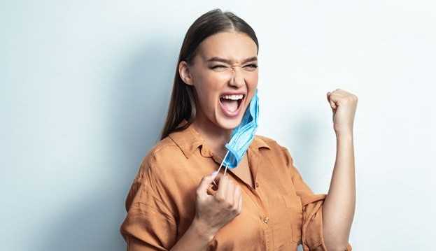 Com o fim da obrigatoriedade das máscaras contra a Covid-19, saiba quem ainda deve usar