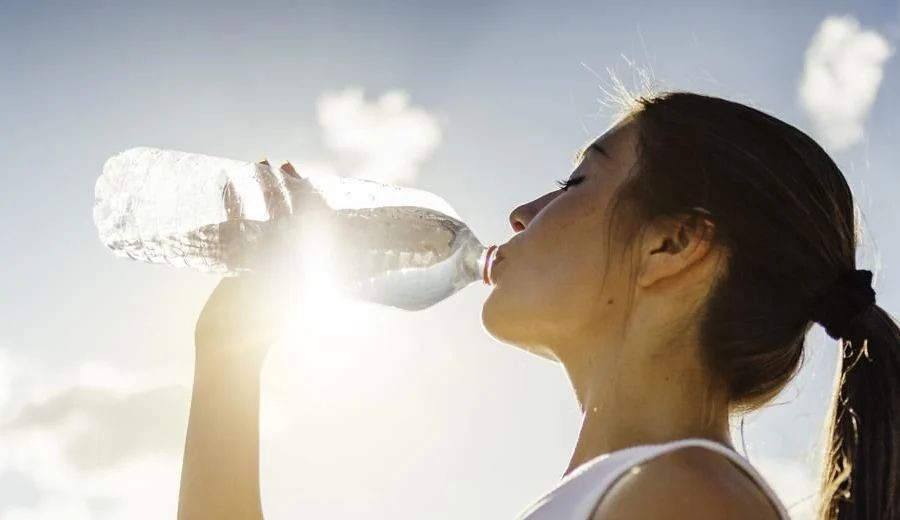 Rio de Janeiro: após 15 dias sem chuva, moradores tem sensação térmica de 50 graus
