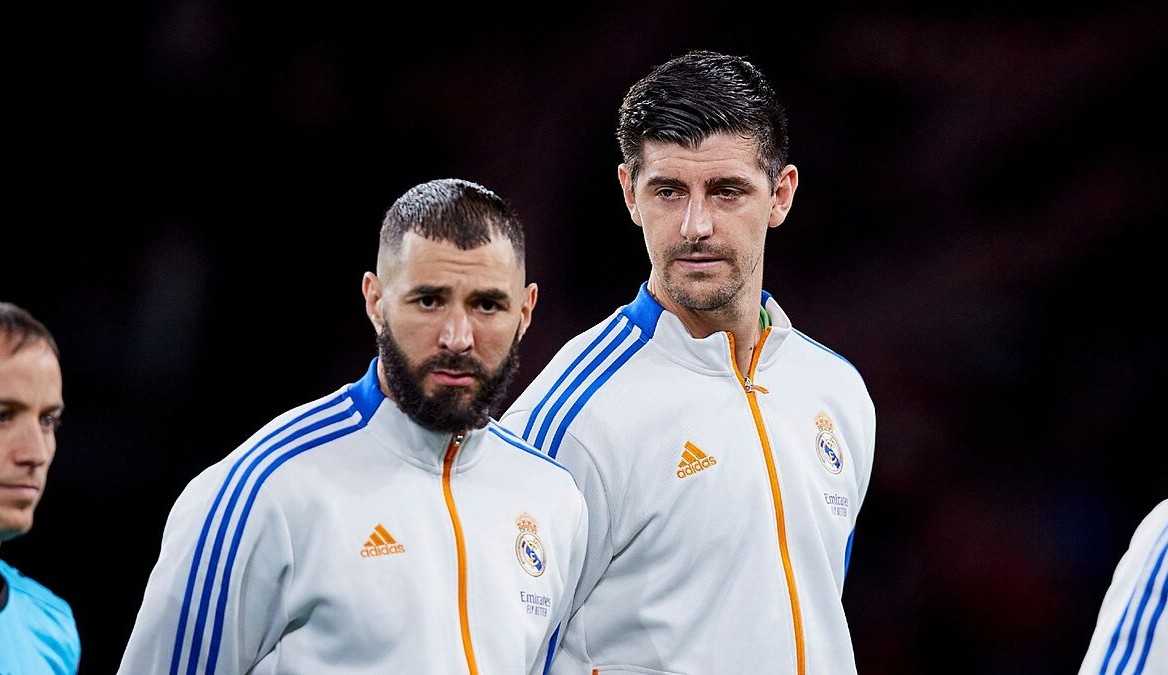 Courtois exalta Benzema e afirma que o atacante é o melhor 9 do mundo