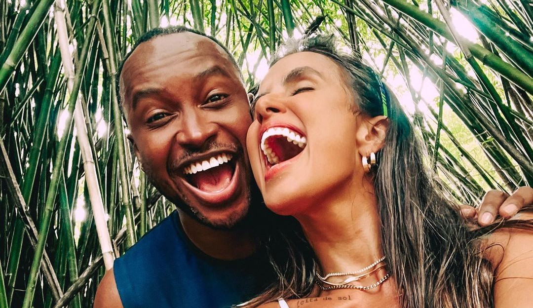 Assumidíssimos: Carol Peixinho se declara para o namorado Thiaguinho