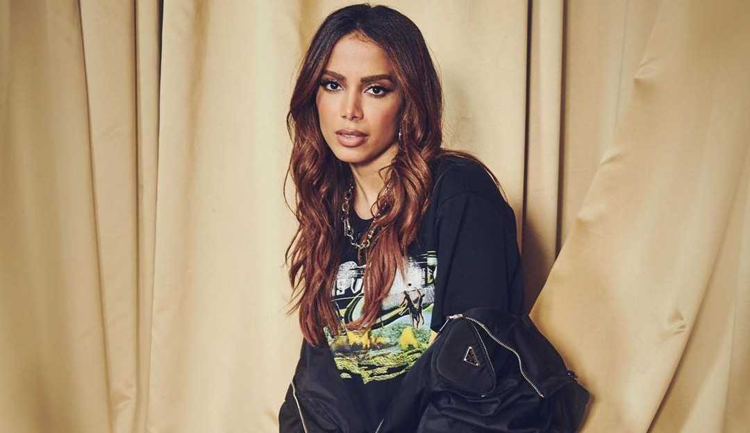 Envolver: Anitta rebate comentários machistas