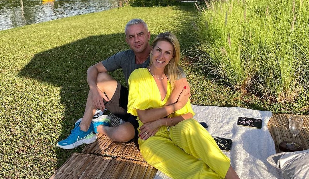 Ana Hickmann revela que fará festa de 3 dias para comemorar bodas de prata