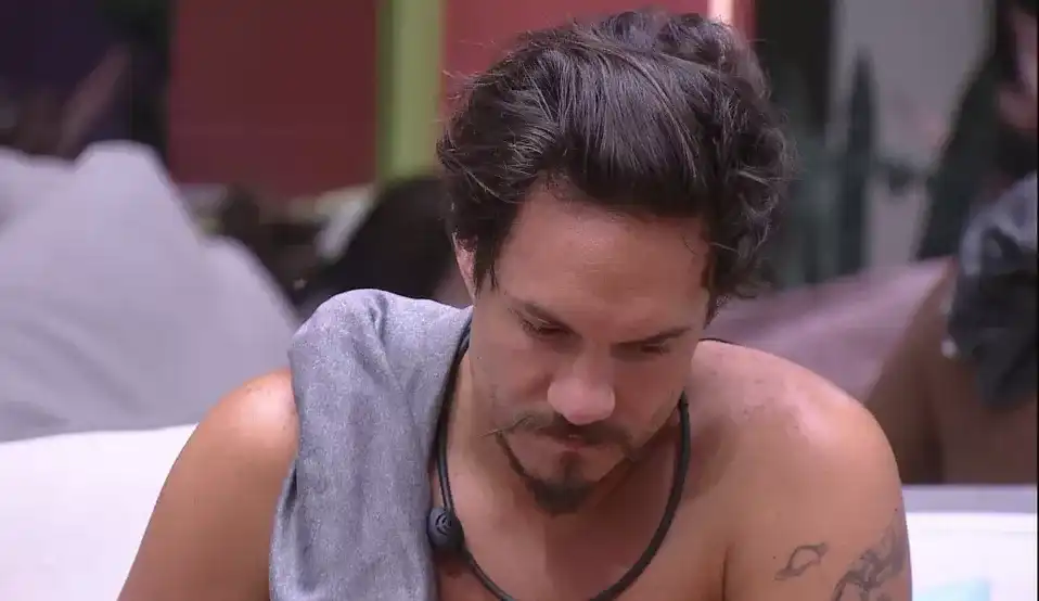 BBB22: Eliezer confessa para Lina que está sentindo inveja