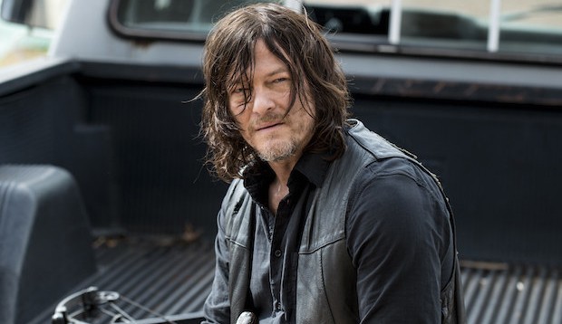 Norman Reedus manda recado aos fãs e volta a gravar “/The Walking Dead”/