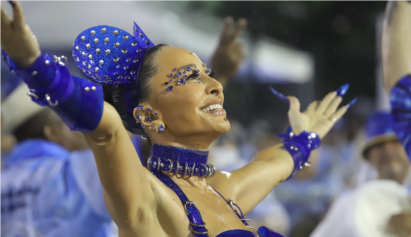Ensaios técnicos do Grupo Especial na Sapucaí acontecem mesmo com chuva