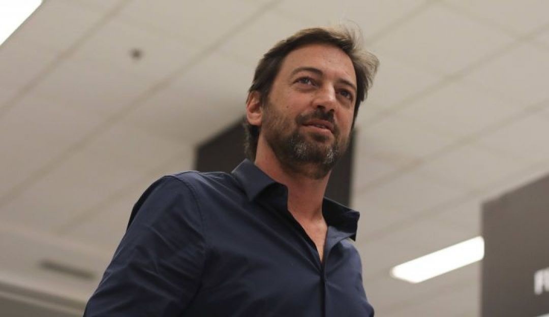 Sem opções no mercado, Duilio confirma desistência por um centroavante