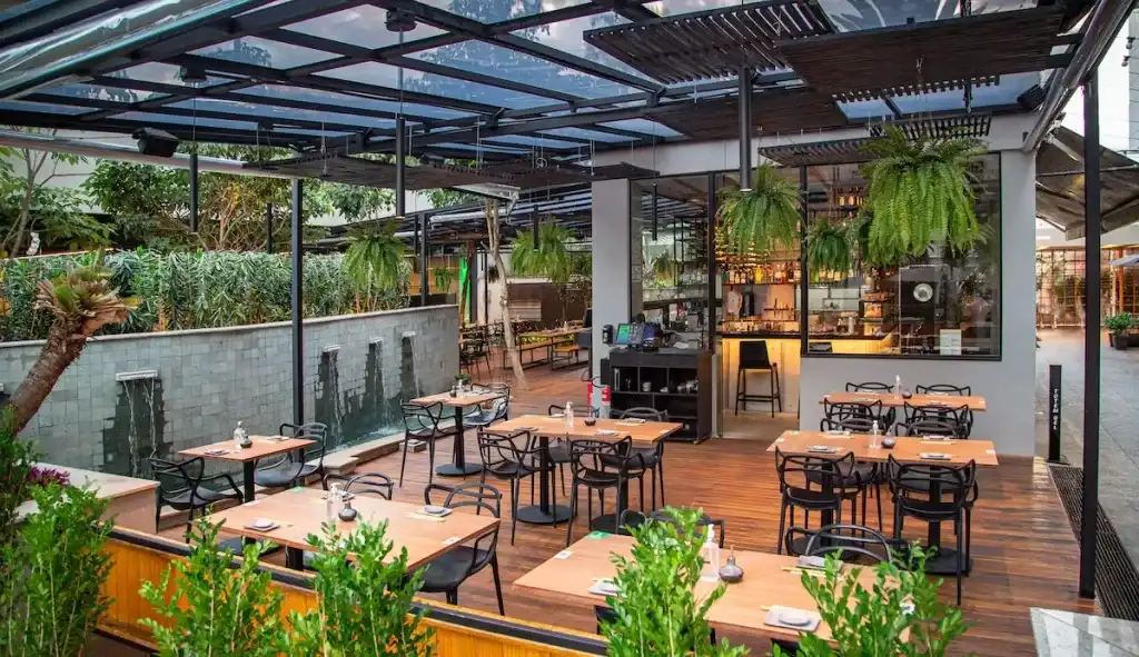 Rio de Janeiro: Restaurantes e bares registram queda no faturamento, segundo a FIPE