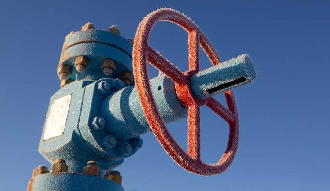 Após as senções, China compra petróleo russo mais barato