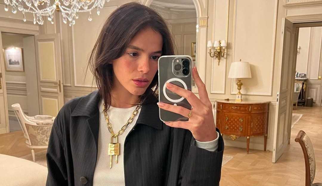 Bruna Marquezine relembra desentendimento com Anitta: ‘Eu fiquei chateada’