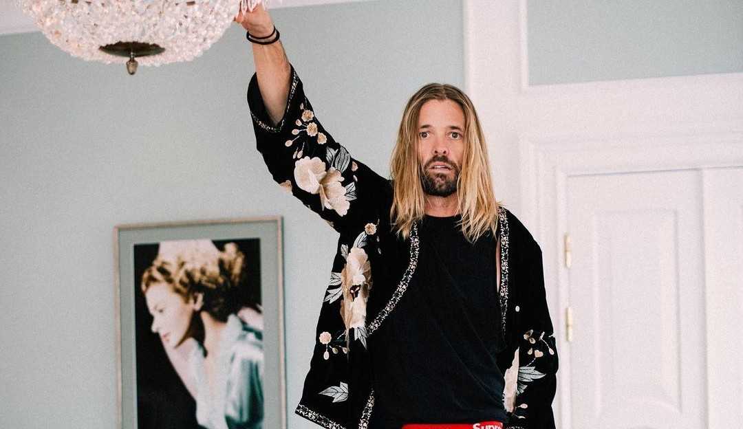 Relatório indica que morte de Taylor Hawkins pode ter ligação com o uso de drogas