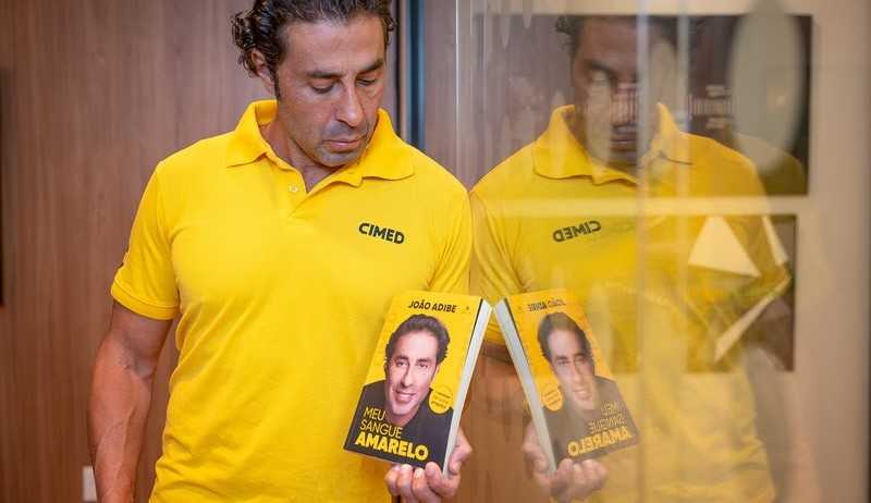 João Adibe lança seu primeiro livro, e anuncia seu primeiro evento de empreendedorismo