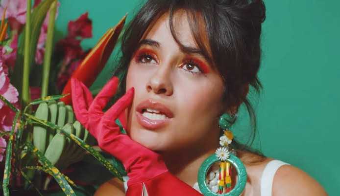 Camila Cabello divulga tracklist de “/Família”/, novo álbum de estúdio da cantora