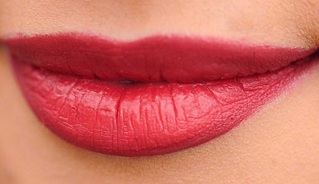 Como manter os lábios hidratados