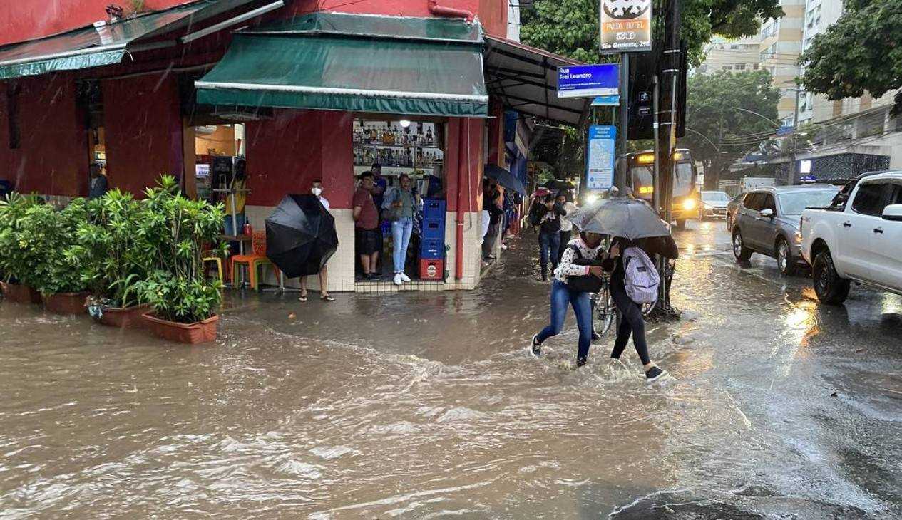 Temporal causa ao menos nove mortes no Rio de Janeiro