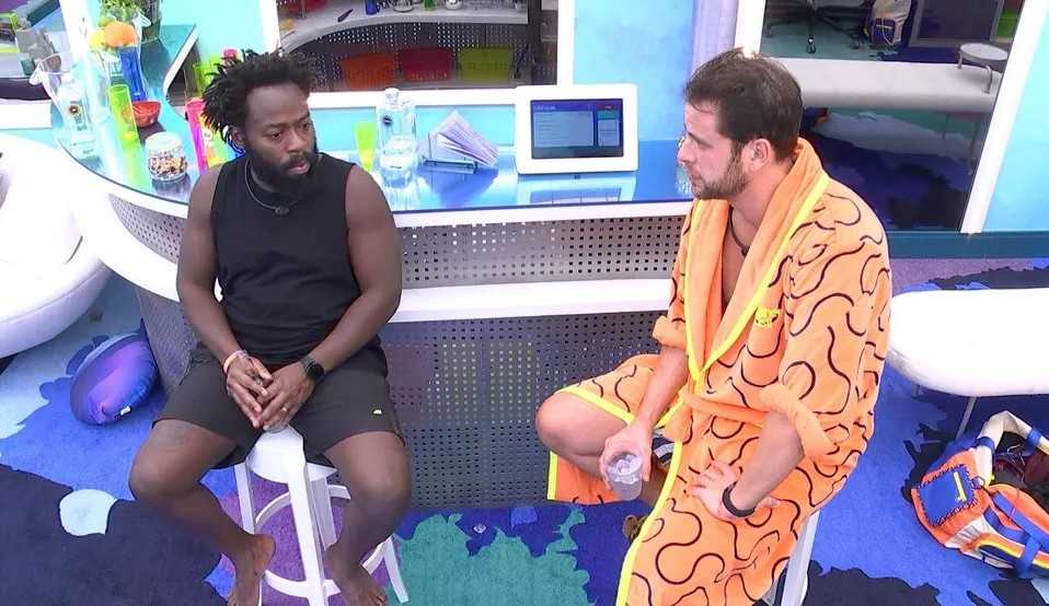 BBB22: No Quarto do Líder, DG diz que Lina criou um personagem na casa