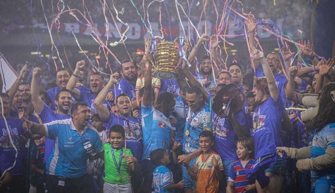 Fortaleza é bicampeão da Copa do Nordeste em jogo polêmico