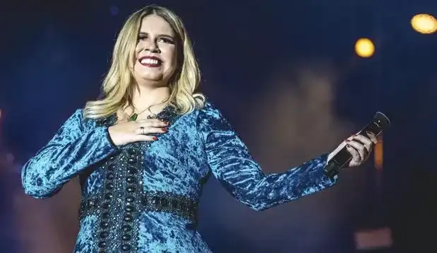 Grammy Awards 2022 faz homenagem a Marilia Mendonça durante “/In Memorian”/
