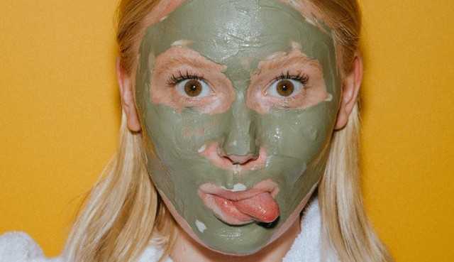 Skinimalismo: tendência que valoriza a beleza natural deve continuar em 2022