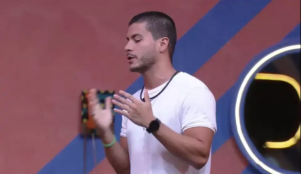 BBB22: Arthur discute com comadres em jogo da discórdia