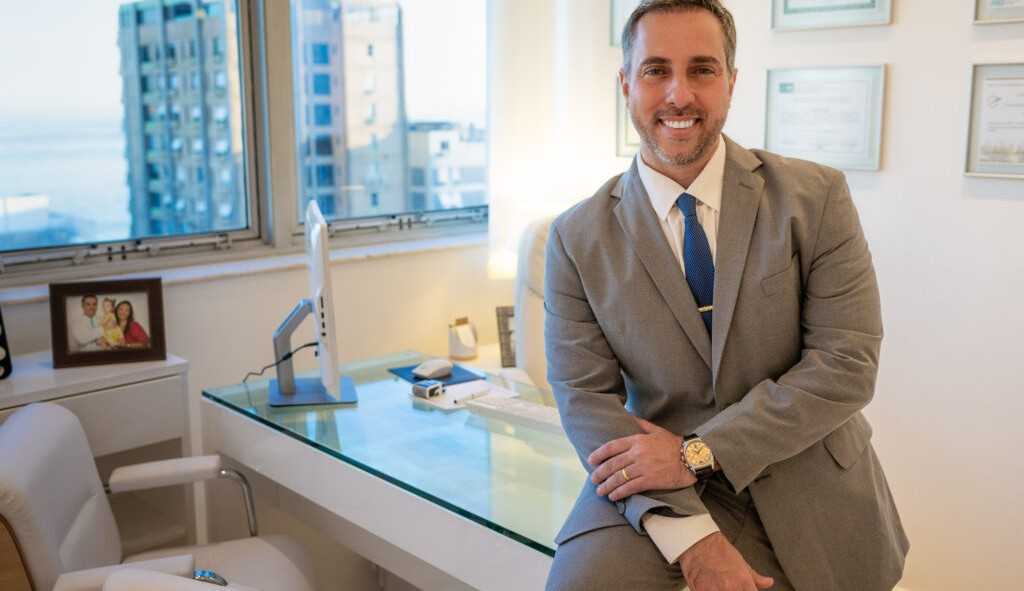 Conselho do Dr. André Ahmed para quem busca uma cirurgia plástica