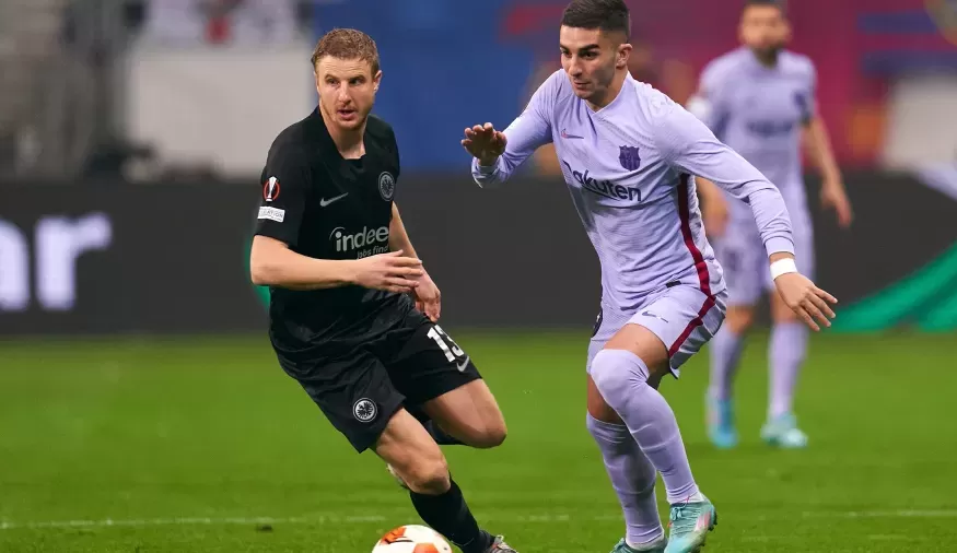 Frankfurt e Barcelona empatam pelas quartas de final da Europa League