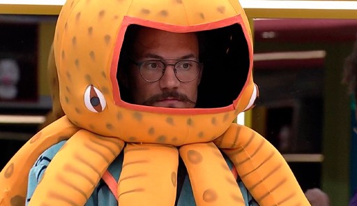 BBB22: Eliezer fica chateado após receber monstro de Natalia