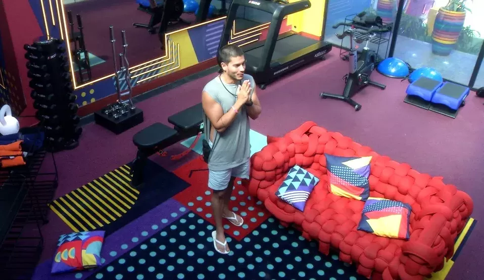 BBB22: Após retorno do Paredão Falso, Arthur comemora na academia