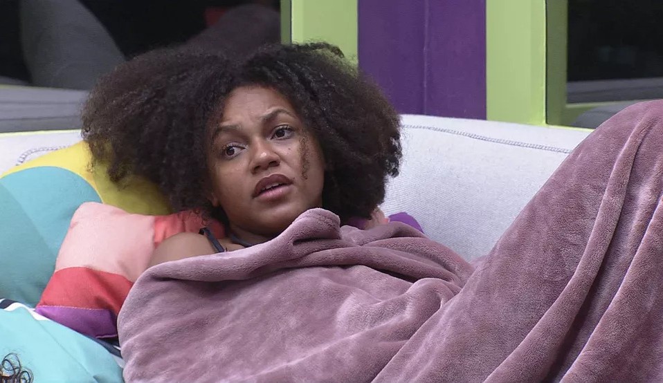 BBB22: Jessilane conta que flagrou Arthur ouvindo conversa: ‘Estava muito concentrado’