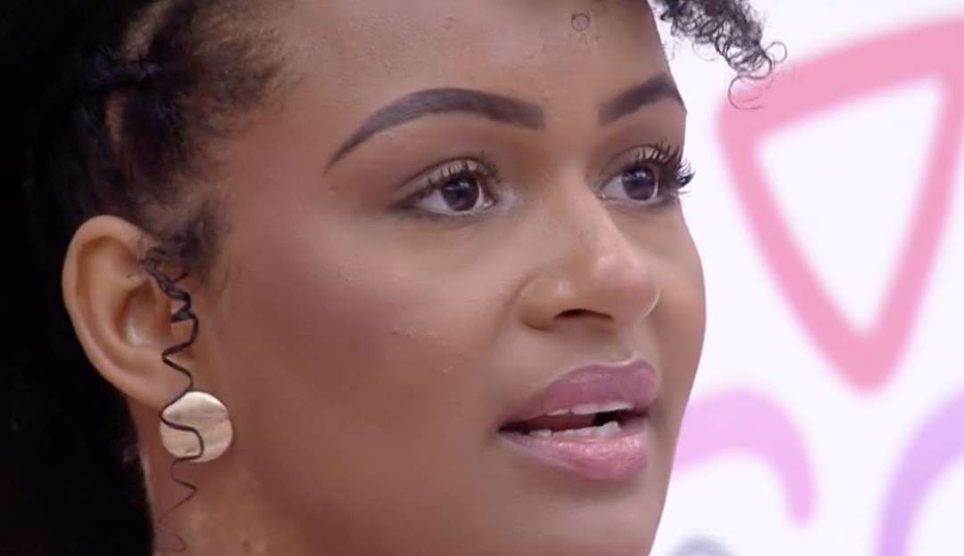 BBB22: Natalia chora e se lamenta após colocar Eli no mostro