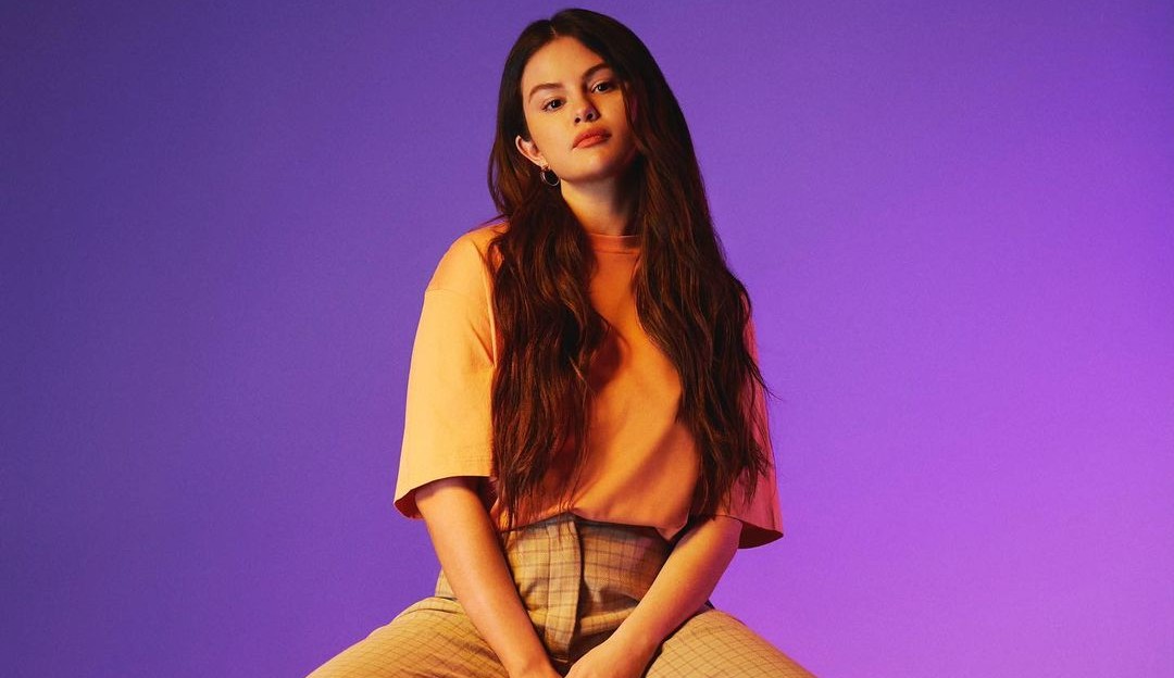 Selena Gomez responde comentários sobre o seu corpo: “Eu não ligo para o meu peso”