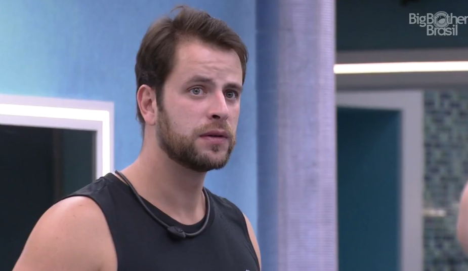 BBB22: Gustavo e Pedro Scooby analisam opções de voto