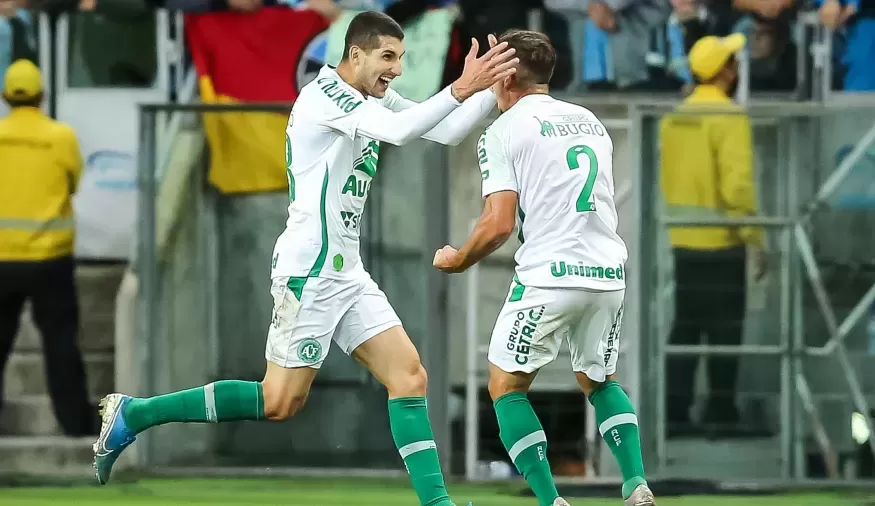 Grêmio é derrotado pela Chapecoense e segue sem vencer na Série B